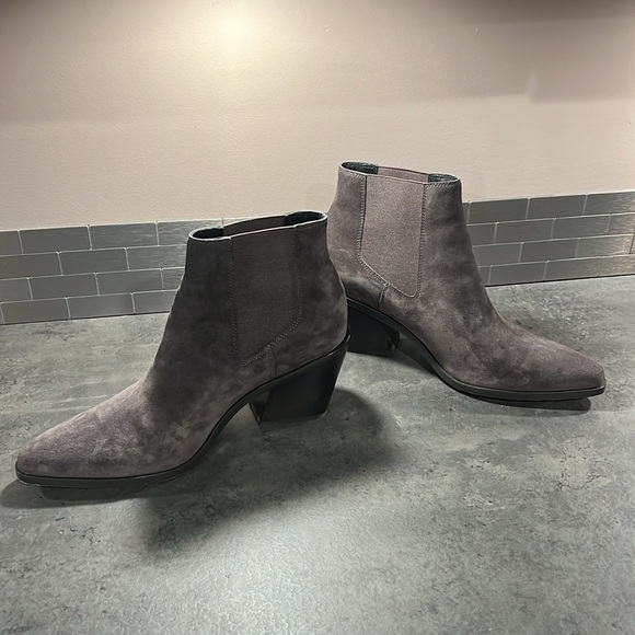 EUC Rag & Bone Razor chelsea boot - Picture 2 of 10